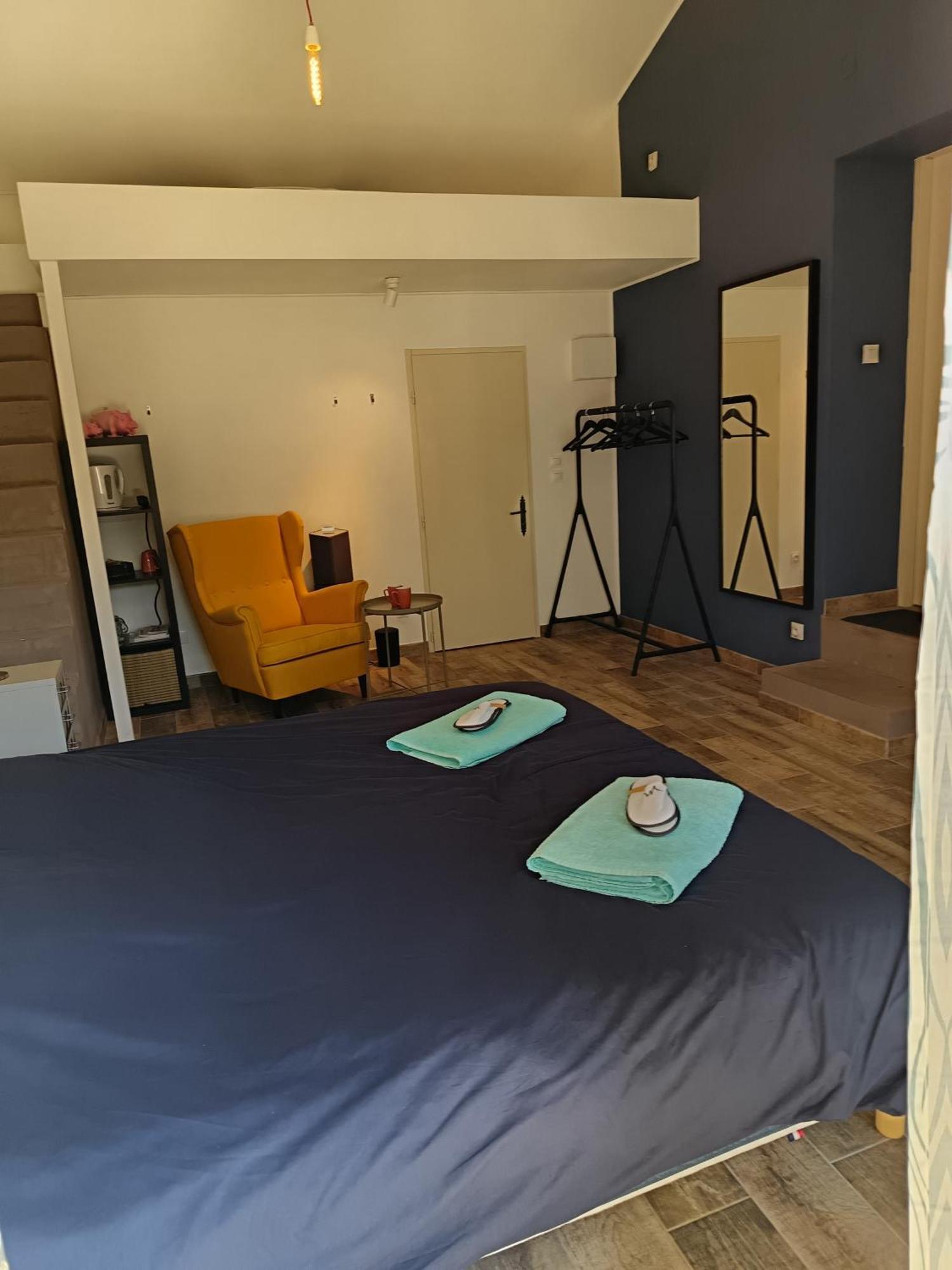 Chambre Le Luc En Provence Exterior foto